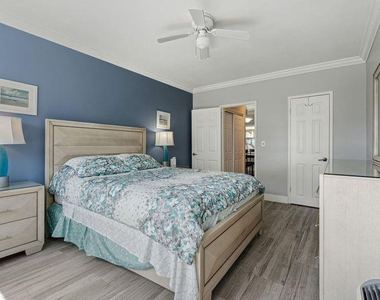315 Van Buren Street - Photo Thumbnail 11
