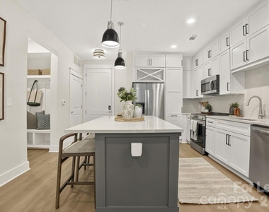 15400 Statesville Road - Photo Thumbnail 18