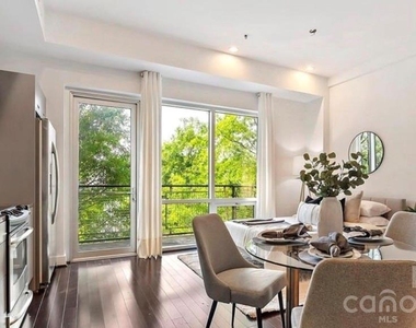 1133 Metropolitan Avenue - Photo Thumbnail 4