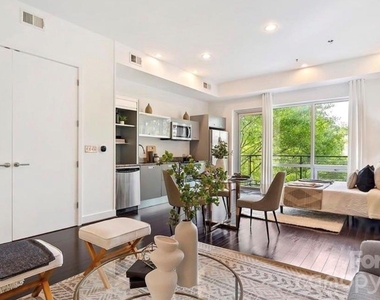 1133 Metropolitan Avenue - Photo Thumbnail 2