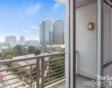 333 W Trade Street - Photo Thumbnail 20