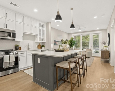 15400 Statesville Road - Photo Thumbnail 15