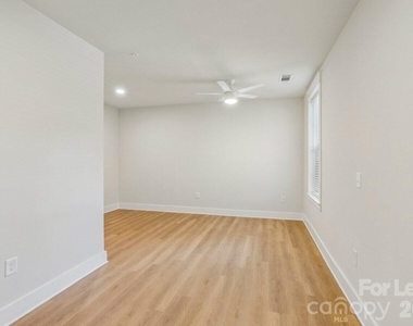 15400 Statesville Road - Photo Thumbnail 36