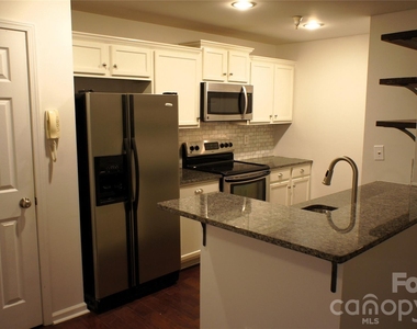 3537 Warp Street - Photo Thumbnail 5