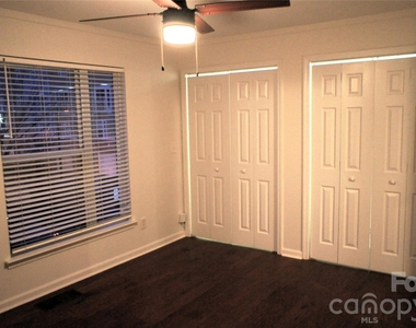 3537 Warp Street - Photo Thumbnail 10