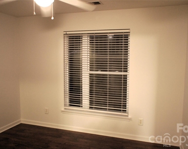 3537 Warp Street - Photo Thumbnail 16
