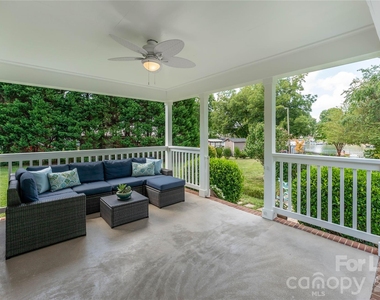 108 Surfside Lane - Photo Thumbnail 23