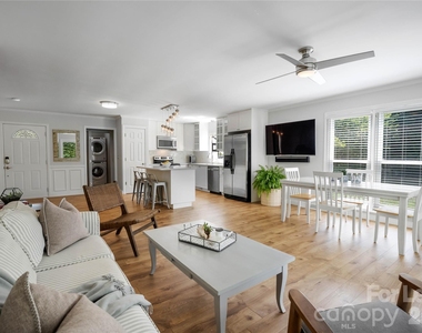 108 Surfside Lane - Photo Thumbnail 13