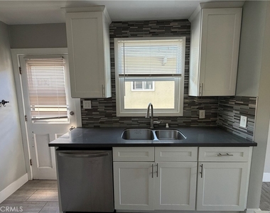 2852 Exposition Boulevard - Photo Thumbnail 20