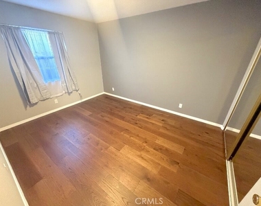 1503 W Adams Boulevard - Photo Thumbnail 11