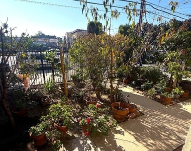 1503 W Adams Boulevard - Photo Thumbnail 29