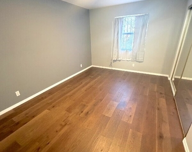 1503 W Adams Boulevard - Photo Thumbnail 14