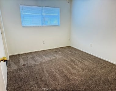 420 E Blueridge Avenue - Photo Thumbnail 9