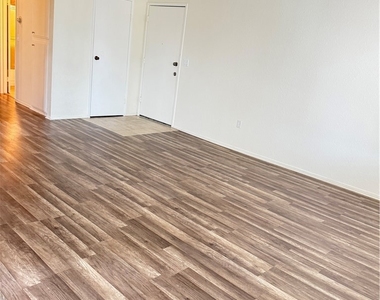 420 E Blueridge Avenue - Photo Thumbnail 1