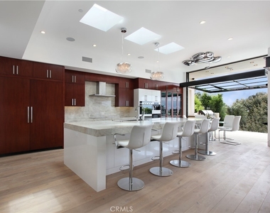 350 Evening Canyon Road - Photo Thumbnail 7
