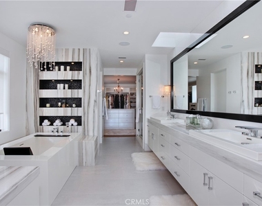 350 Evening Canyon Road - Photo Thumbnail 24