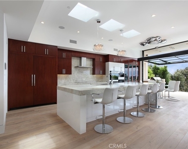 350 Evening Canyon Road - Photo Thumbnail 6
