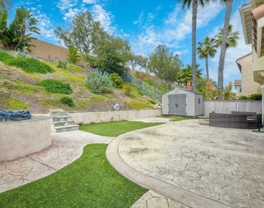 6057 Paseo Carreta - Photo Thumbnail 24