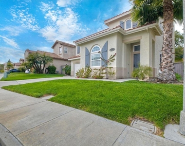 6057 Paseo Carreta - Photo Thumbnail 2