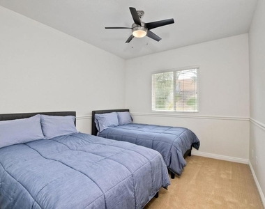 6057 Paseo Carreta - Photo Thumbnail 14