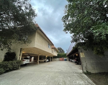1705 Hope Street - Photo Thumbnail 3