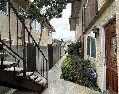 1705 Hope Street - Photo Thumbnail 1