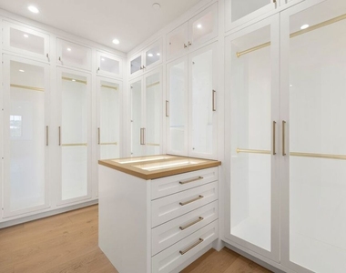 1744 Correa Way - Photo Thumbnail 14