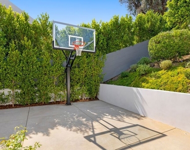 1744 Correa Way - Photo Thumbnail 31