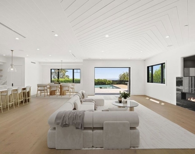 1744 Correa Way - Photo Thumbnail 6