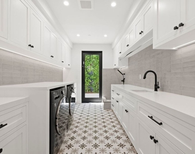 1744 Correa Way - Photo Thumbnail 28