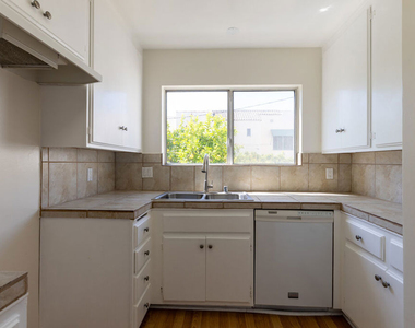 1338 14th Street - Photo Thumbnail 5