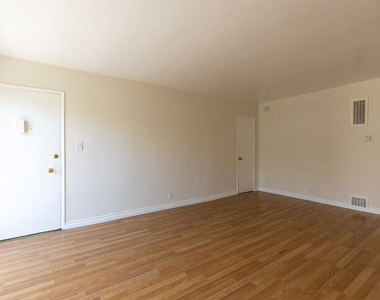 1338 14th Street - Photo Thumbnail 3