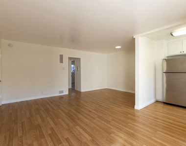 1338 14th Street - Photo Thumbnail 4