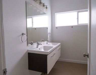 5114 Edgewood Place - Photo Thumbnail 12