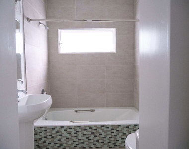 5114 Edgewood Place - Photo Thumbnail 7