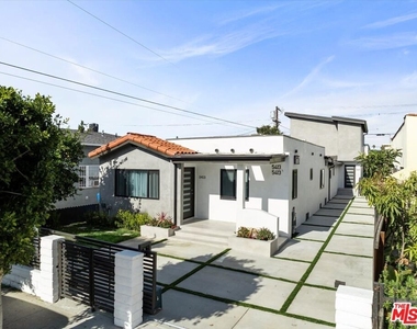 5413 1/2 Homeside Avenue - Photo Thumbnail 9