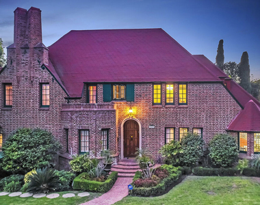 805 N Bedford Drive - Photo Thumbnail 3