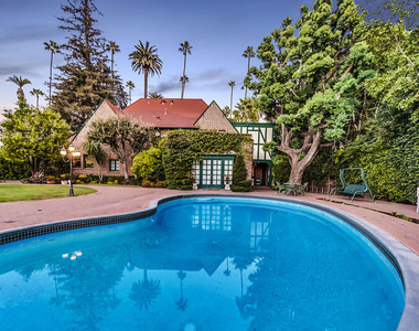 805 N Bedford Drive - Photo Thumbnail 1