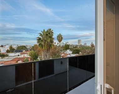 951 Ogden - Photo Thumbnail 5