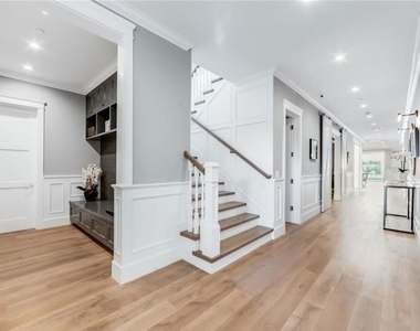 4710 Noeline Avenue - Photo Thumbnail 16
