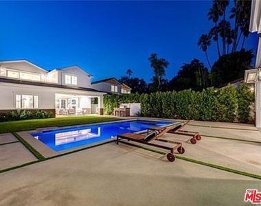 4710 Noeline Avenue - Photo Thumbnail 1