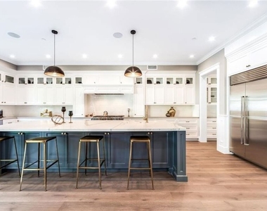 4710 Noeline Avenue - Photo Thumbnail 26
