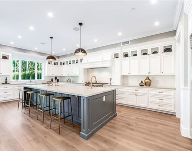 4710 Noeline Avenue - Photo Thumbnail 27