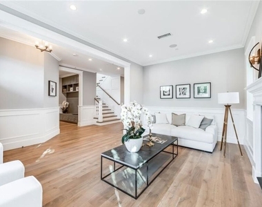 4710 Noeline Avenue - Photo Thumbnail 13