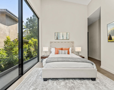 1847 Coldwater Canyon Drive - Photo Thumbnail 9