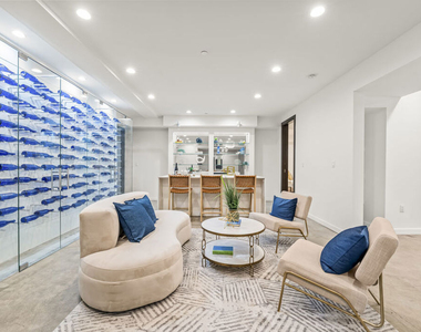 1847 Coldwater Canyon Drive - Photo Thumbnail 15