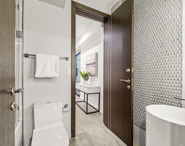 1847 Coldwater Canyon Drive - Photo Thumbnail 20