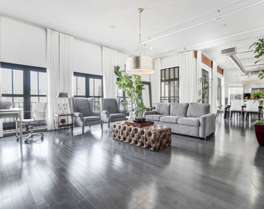 1645 Vine Street - Photo Thumbnail 5