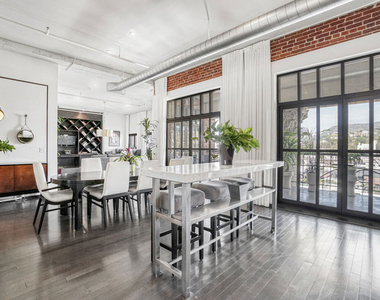 1645 Vine Street - Photo Thumbnail 12