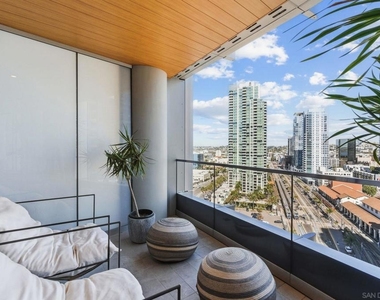 888 W E Street - Photo Thumbnail 12